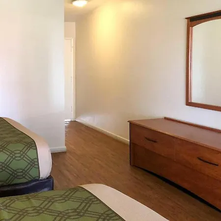 Garden Inn & Suites Oakland Airport